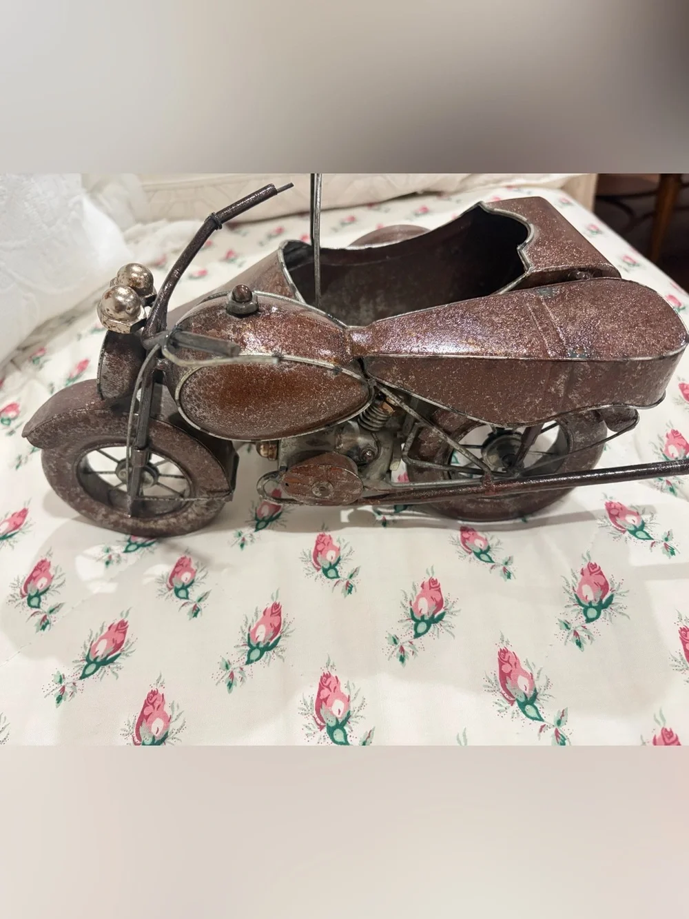 Brown Metal Motorcycle Figurine Decorative Accent + A GIFT 🎁